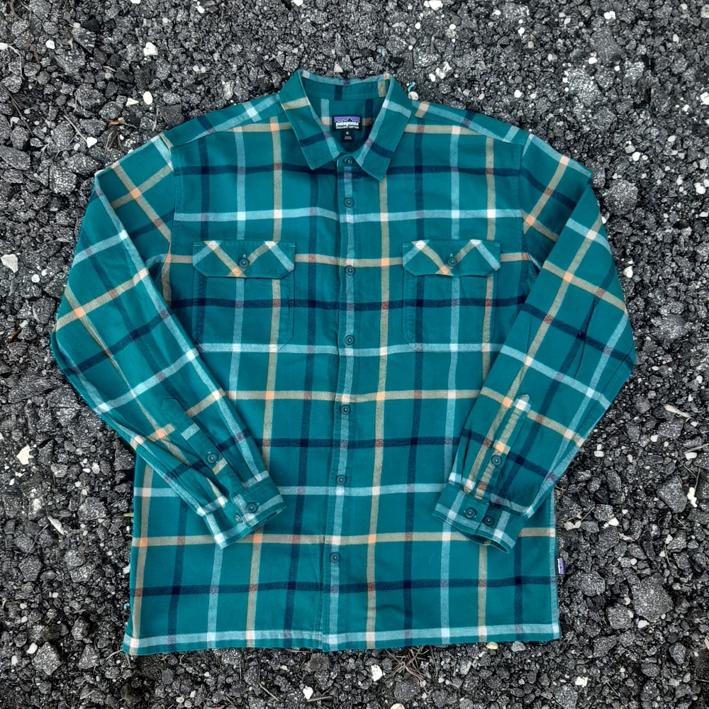 Patagonia plaid flannel